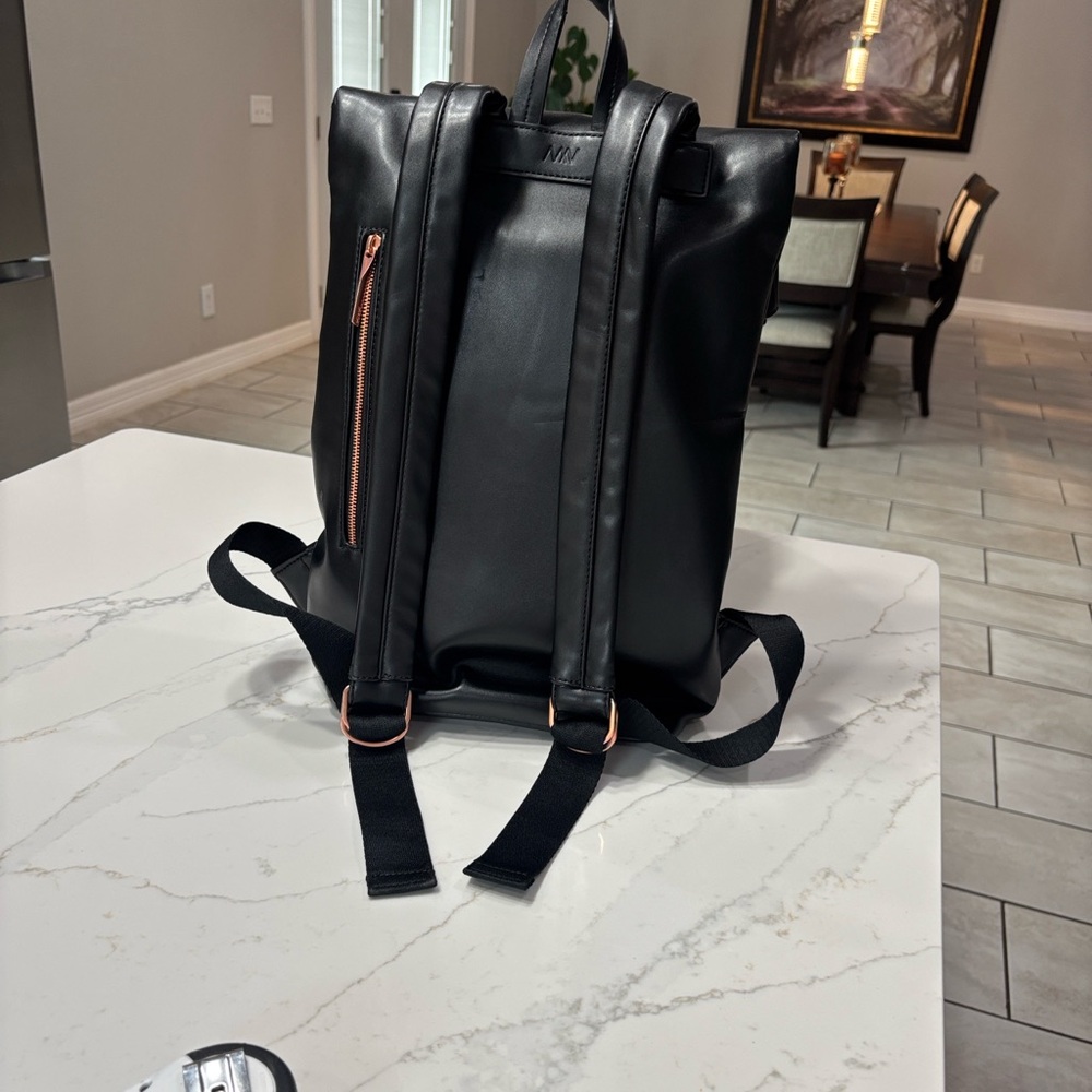 Matt & Nat BLACK Backpack - Picture 3 of 16